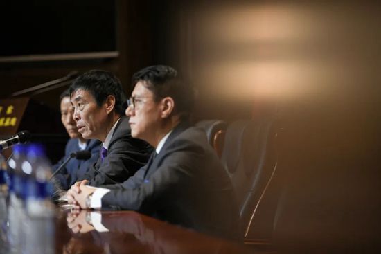 三丰满老师共侍一夫